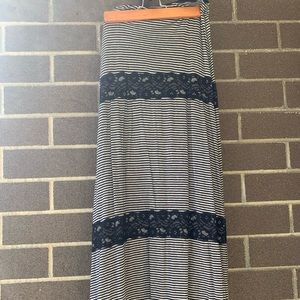 Large long skirt with lace